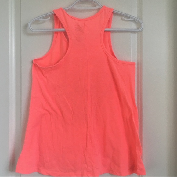 Coral tank top with a purple and blue ombré heart - Picture 2 of 2